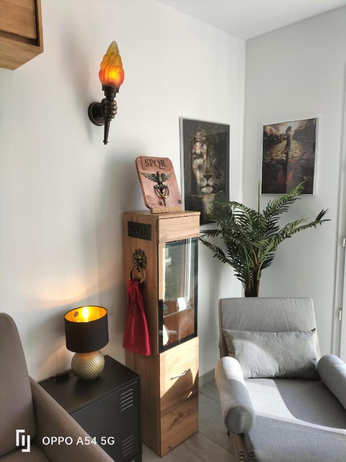 Antiqua Roma Spqr Cubiculum Apartment Port-la-Nouvelle Exterior photo